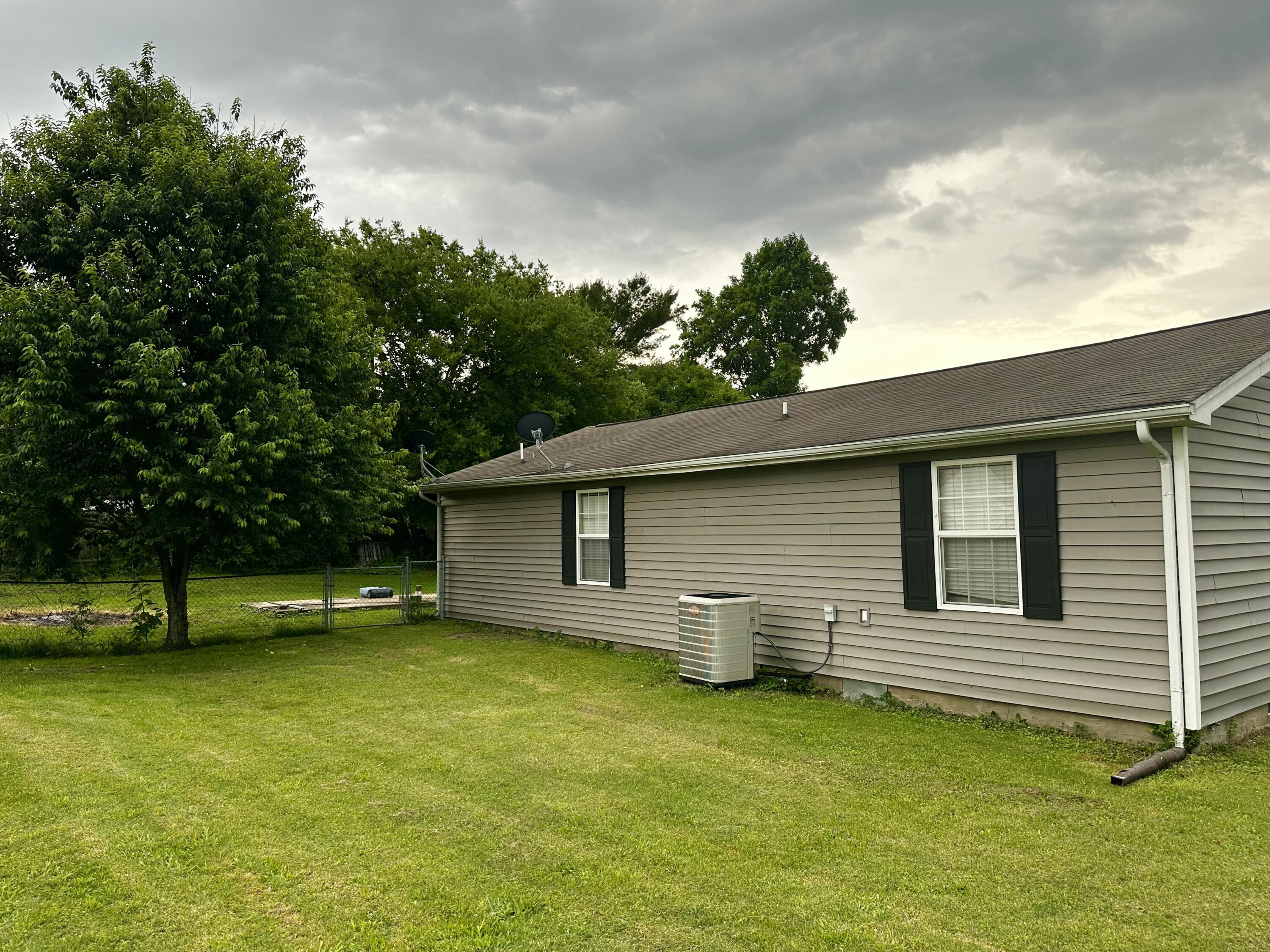 219 Igou Ferry Road Soddy Daisy, TN 37379 - Photo 5 of 55 IMG_8464
