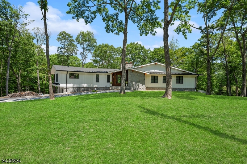 9 Hilltop Road Kinnelon, NJ 07405 - Photo 3 of 50