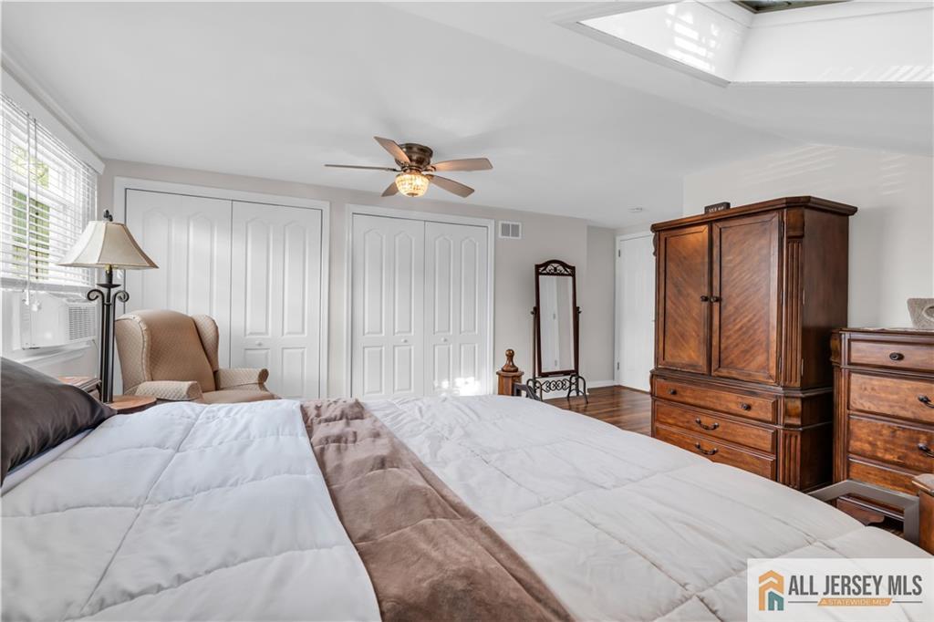 8 Smalley Road Edison, NJ 08817 - Photo 21 of 39