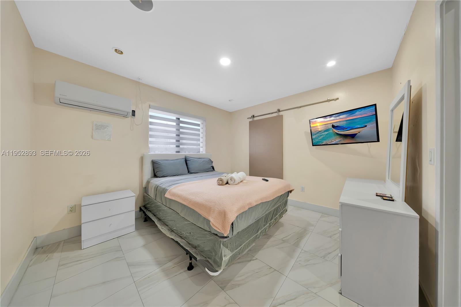 458 East 20th Street Hialeah, FL 33013 - Photo 29 of 54 Gallery Image 29