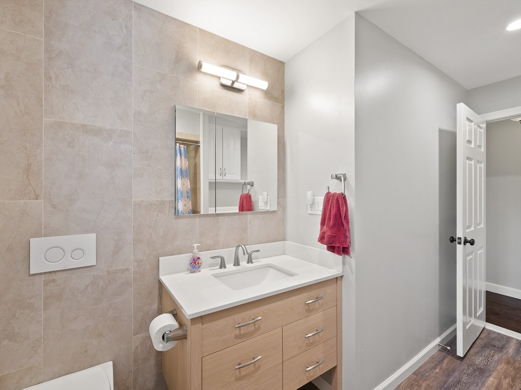 141 Parker Road Wakefield, MA 01880 - Photo 17 of 42 Gallery Image 17