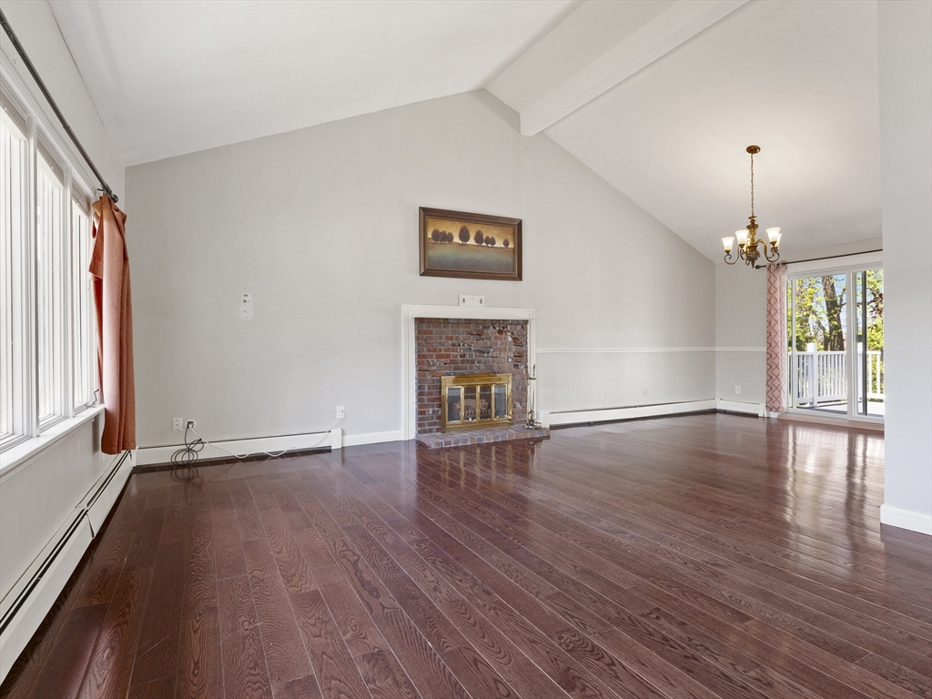 141 Parker Road Wakefield, MA 01880 - Photo 5 of 42 Gallery Image 5