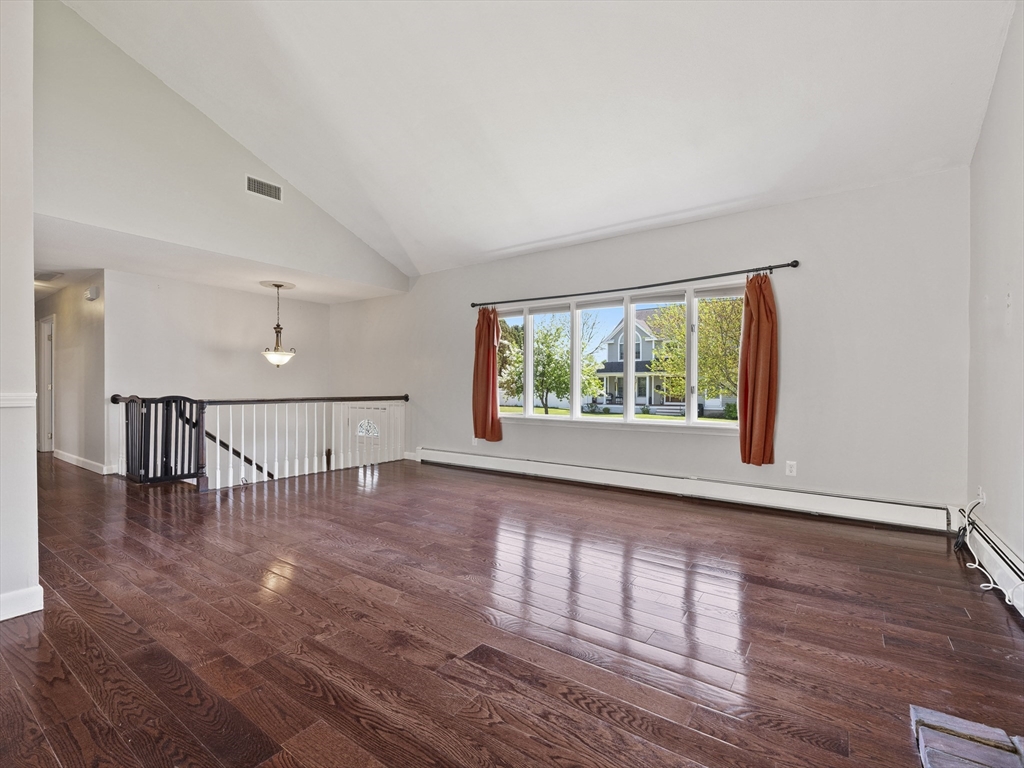 141 Parker Road Wakefield, MA 01880 - Photo 6 of 42 Gallery Image 6