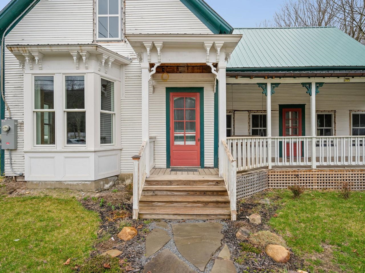 81 East River Road Lincoln, VT 05443 - Photo 5 of 54