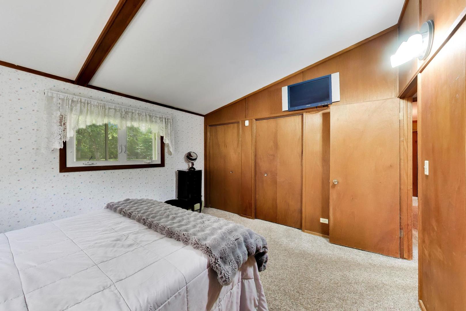 26980 North Fairfield Road Wauconda, IL 60084 - Photo 15 of 37 Gallery Image 15