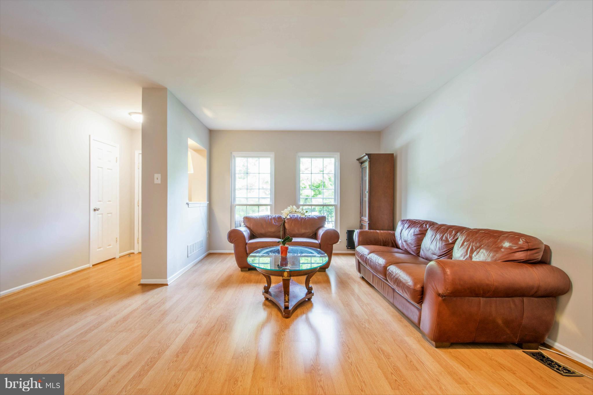 3938 Forest Valley Road Baltimore, MD 21234 - Photo 9 of 30 Living Room