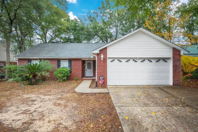 $325,000 | 4581 Top Flight Drive, Crestview, FL 32539