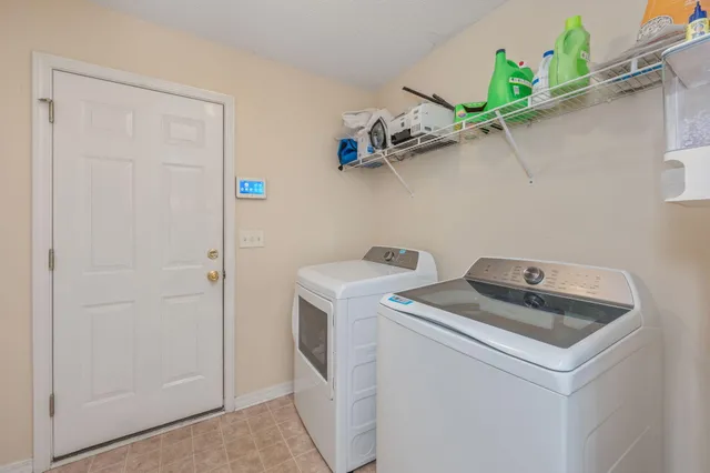 $325,000 | 4581 Top Flight Drive, Crestview, FL 32539