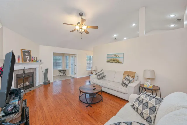 $325,000 | 4581 Top Flight Drive, Crestview, FL 32539