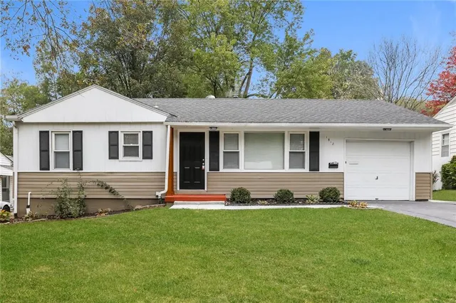$1,730 | 1812 Northeast 54th Terrace, Kansas City, MO 64118