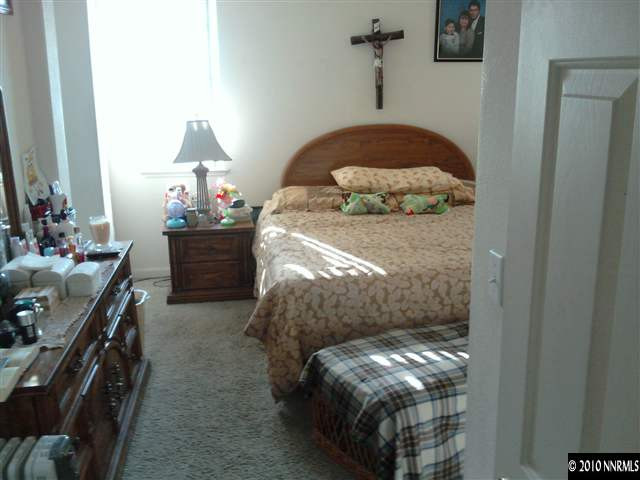 7867 Zinfandel Court Reno, NV 89506 - Photo 3 of 8 Photo 3