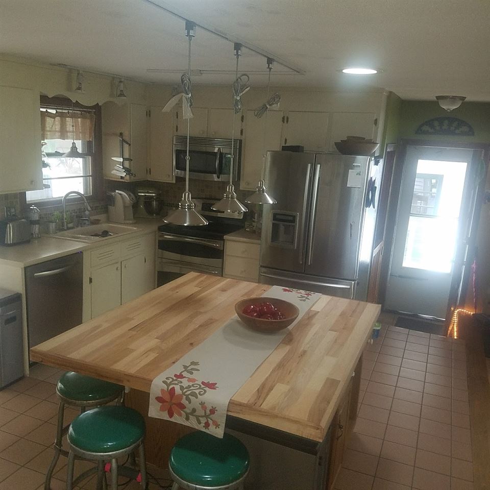 216 Naticook Road Merrimack, NH 03054 - Photo 16 of 32