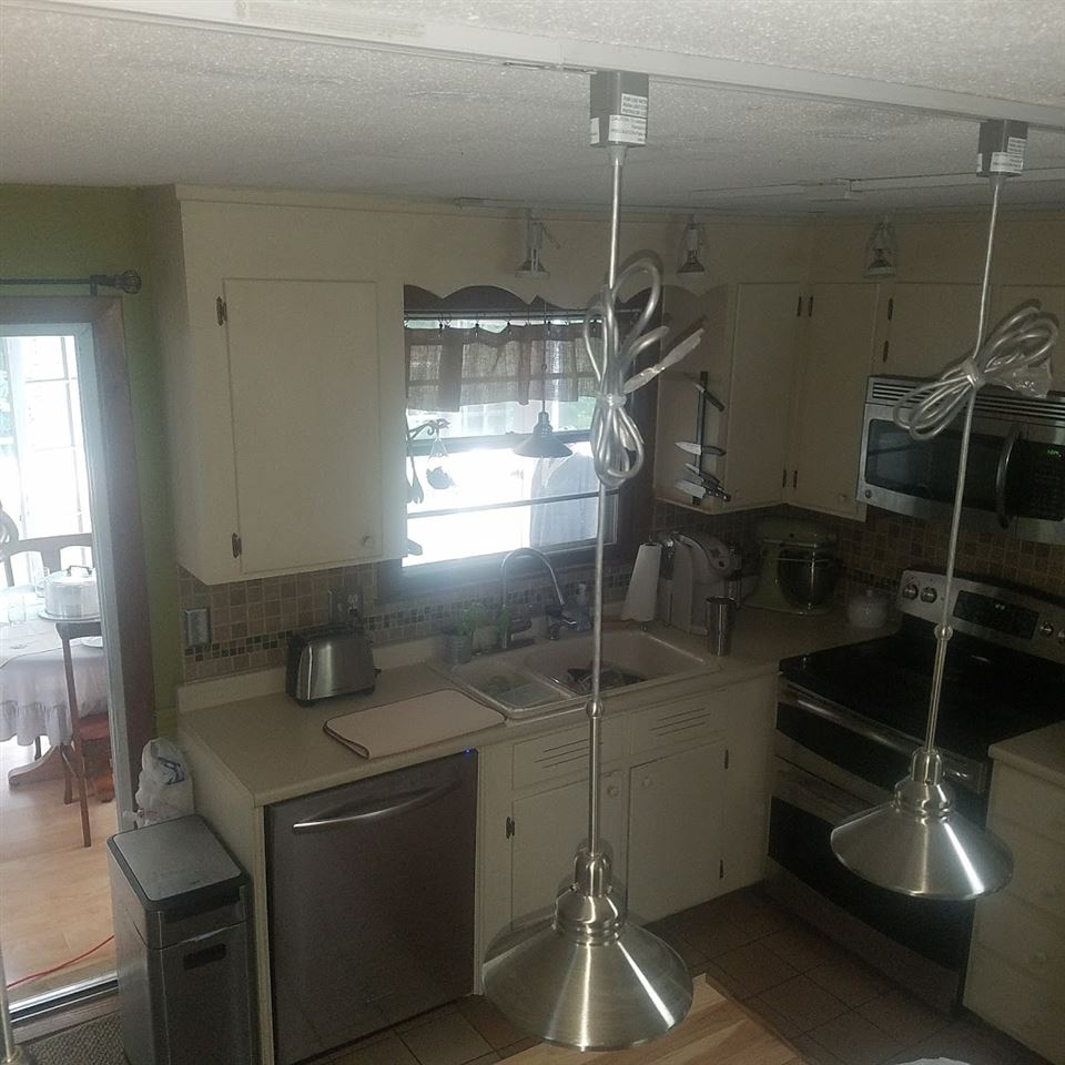216 Naticook Road Merrimack, NH 03054 - Photo 29 of 32