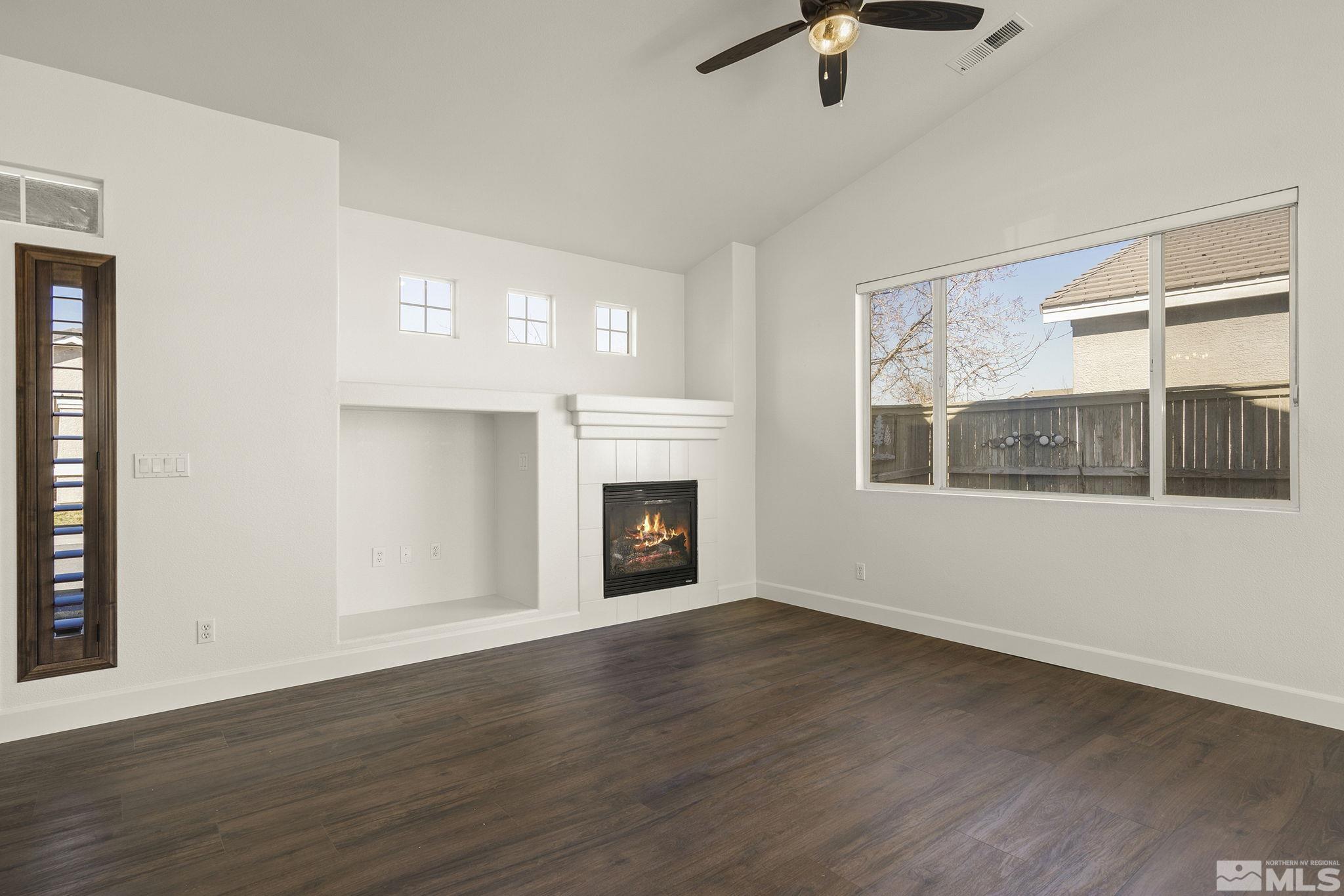 10402 Chadwell Drive Reno, NV 89521 - Photo 4 of 21 Photo 4
