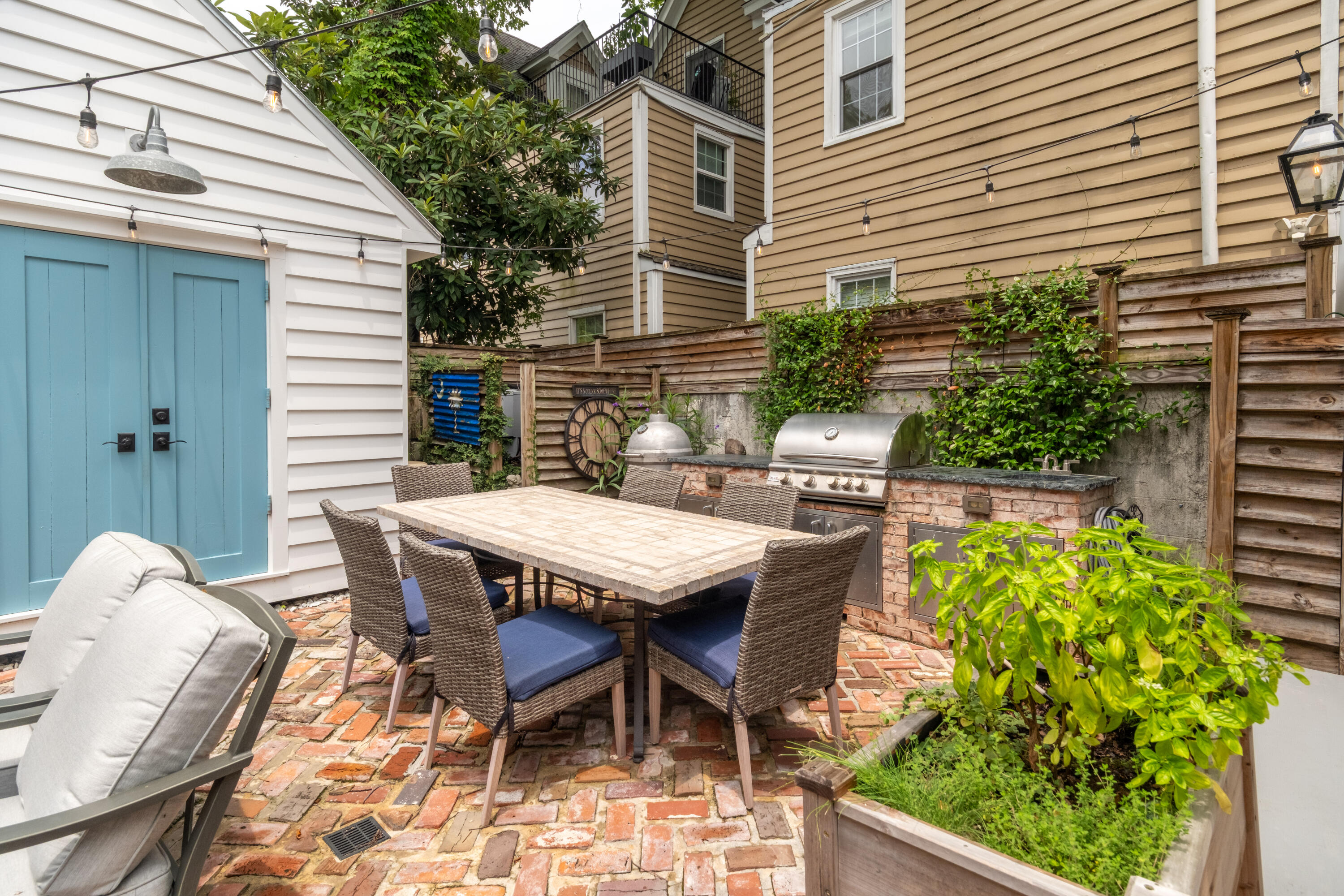 56 Warren Street Charleston, SC 29403 - Photo 34 of 50 56 Warren St_Eterna_Media-34