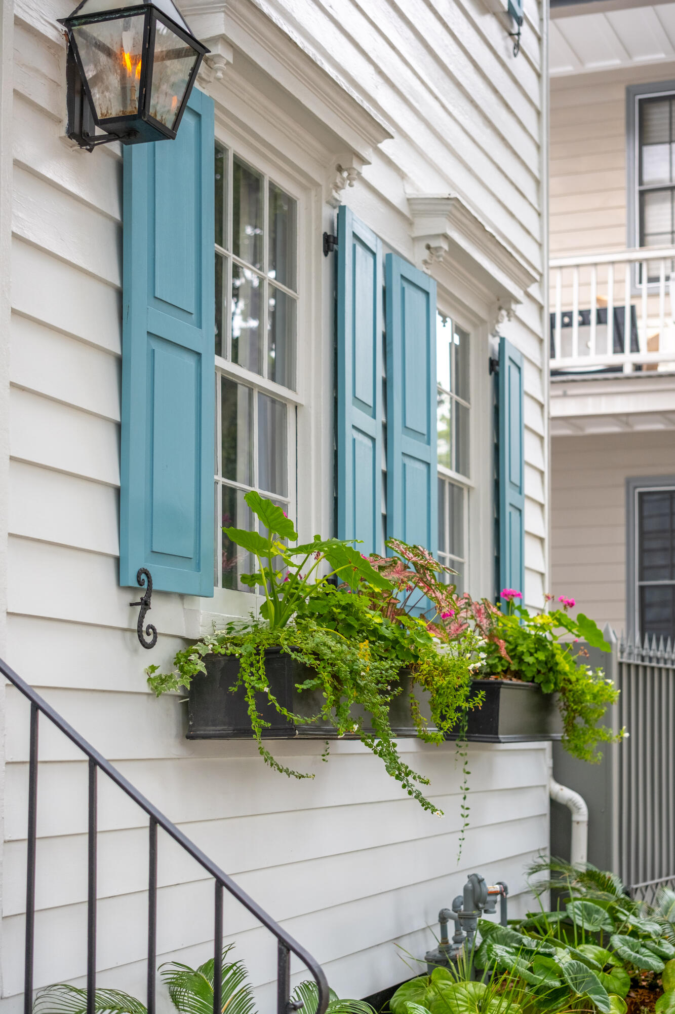 56 Warren Street Charleston, SC 29403 - Photo 10 of 50 56 Warren St_Eterna_Media-7