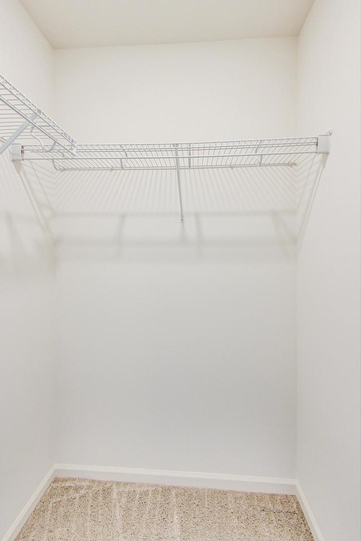 1663 Kraft Avenue Batavia, IL 60510 - Photo 22 of 47 a view of a small space