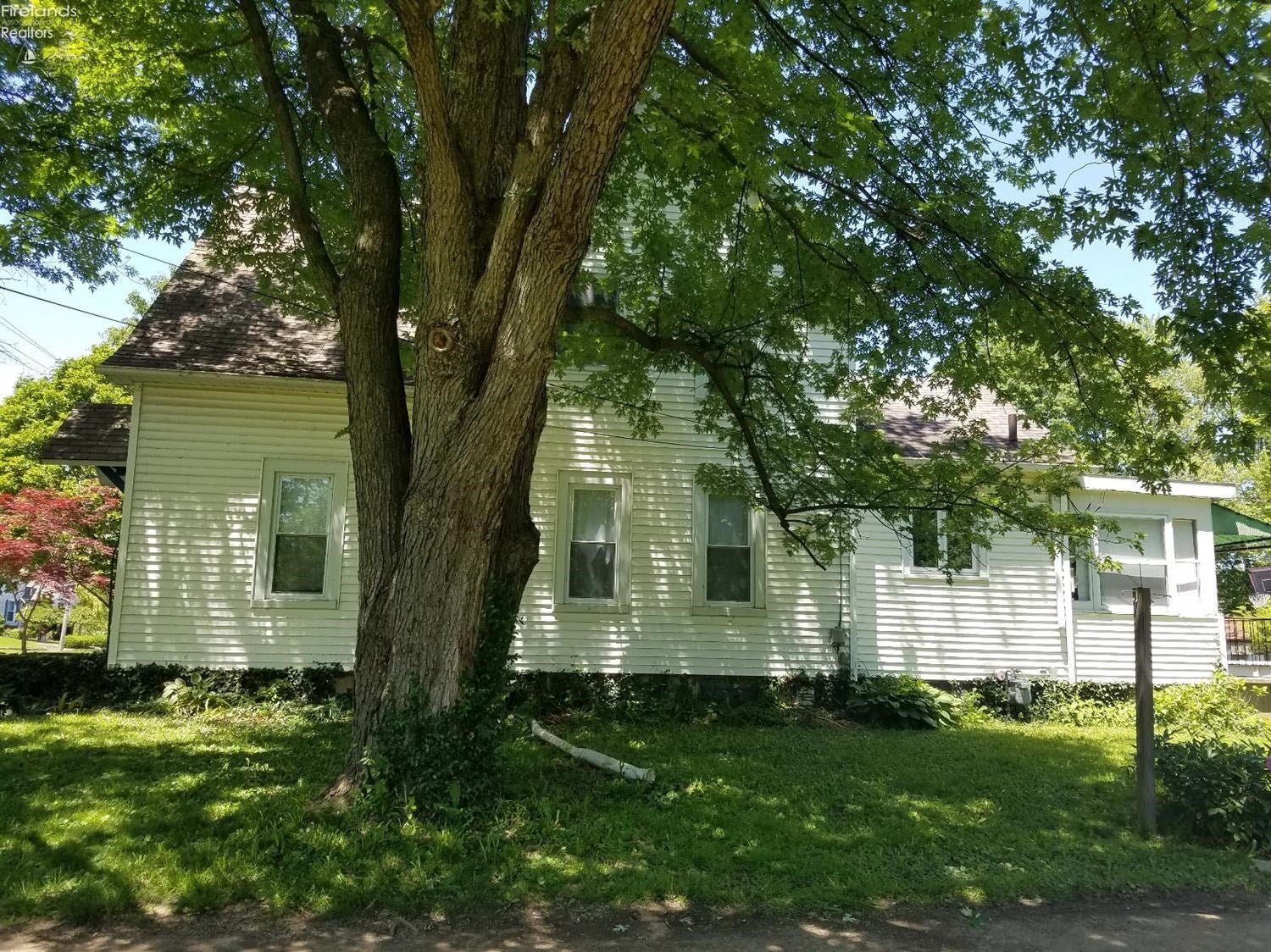 417 Cleveland Road West Huron, OH 44839 - Photo 2 of 10 Gallery Image 2