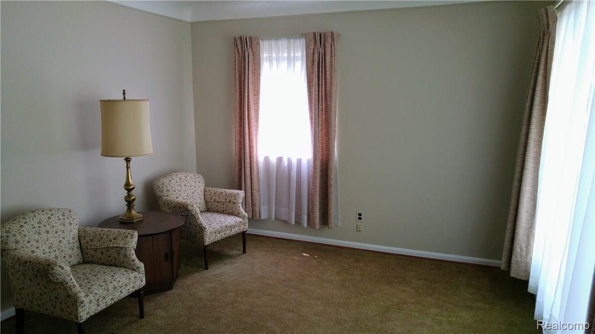 9667 Ruth Avenue Allen Park, MI 48101 - Photo 2 of 22 Living Room w Plaster Walls and Coved Ceiling