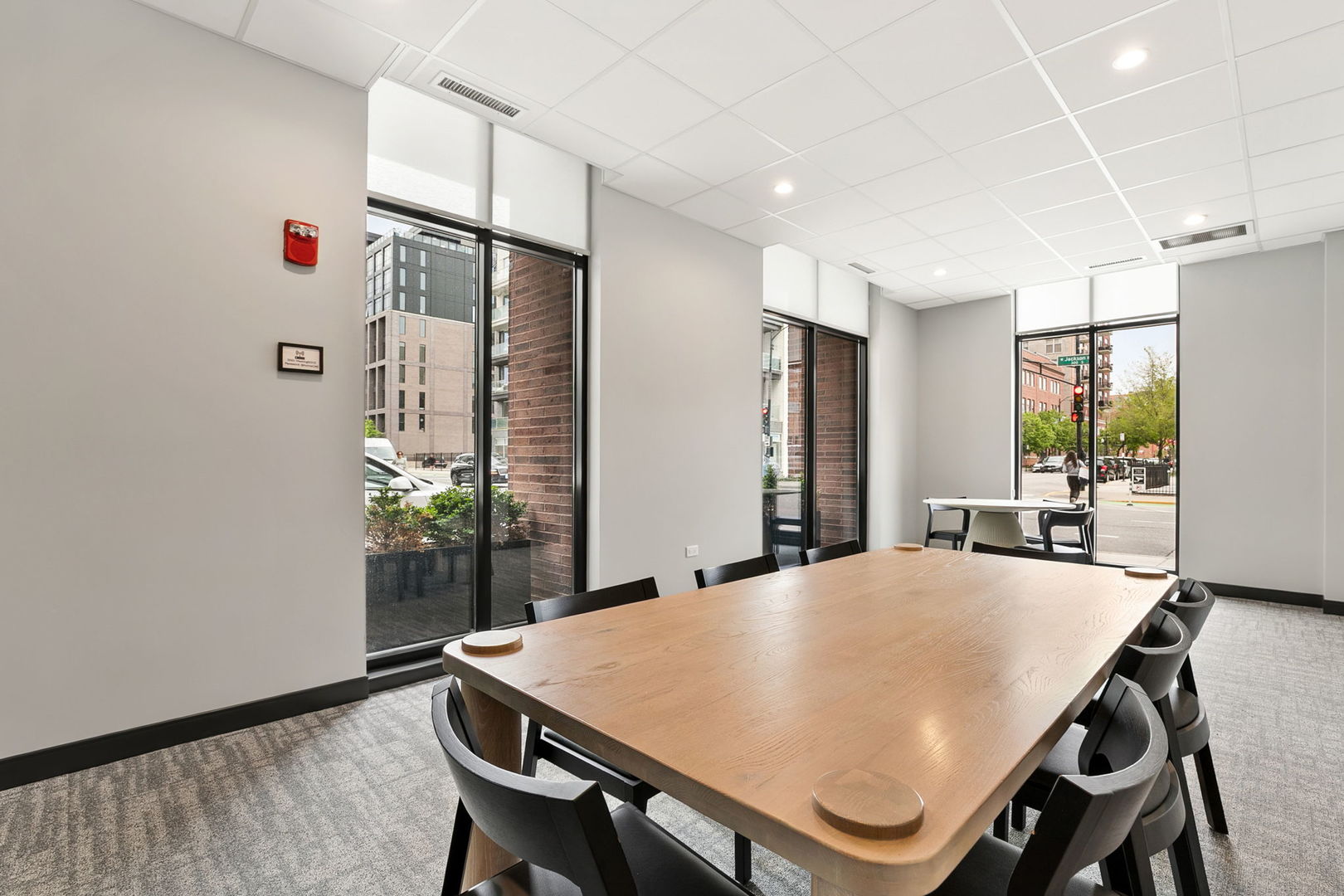323 South Racine Avenue, Unit 6C Chicago, IL 60607 - Photo 38 of 41 Gallery Image 38
