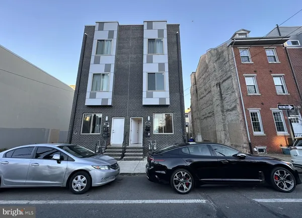 $2,200 | 1221 North 15th Street, Unit 1, Philadelphia, PA 19121