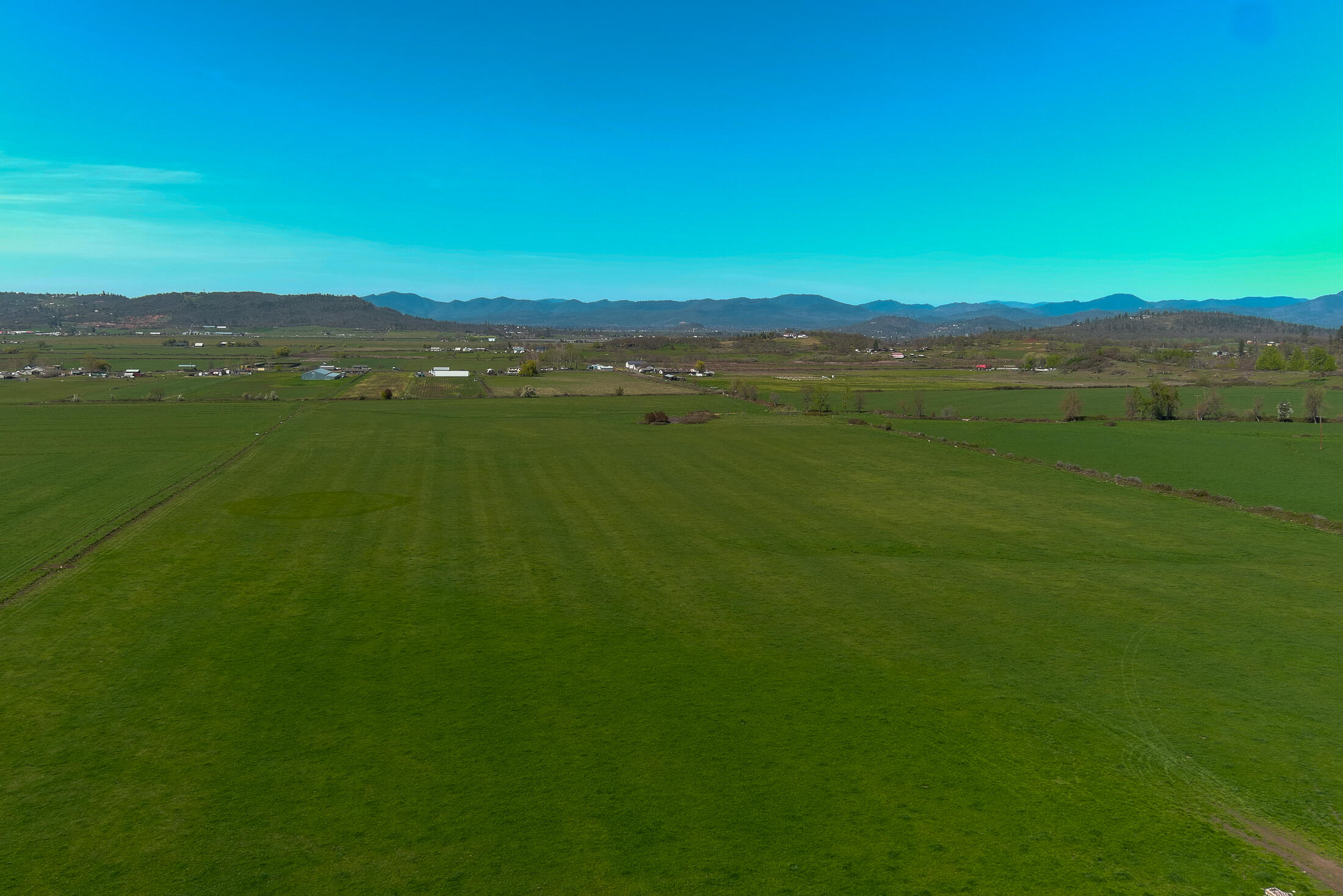 1881 Brophy Road Eagle Point, OR 97524 - Photo 105 of 130 103