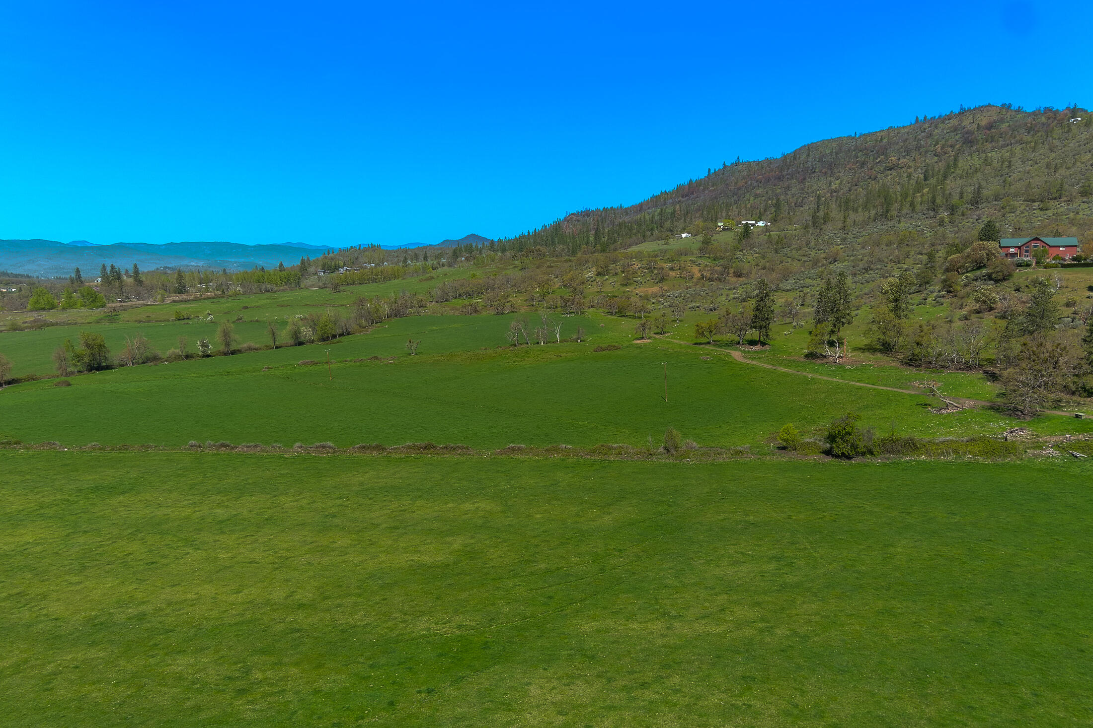 1881 Brophy Road Eagle Point, OR 97524 - Photo 114 of 130 113