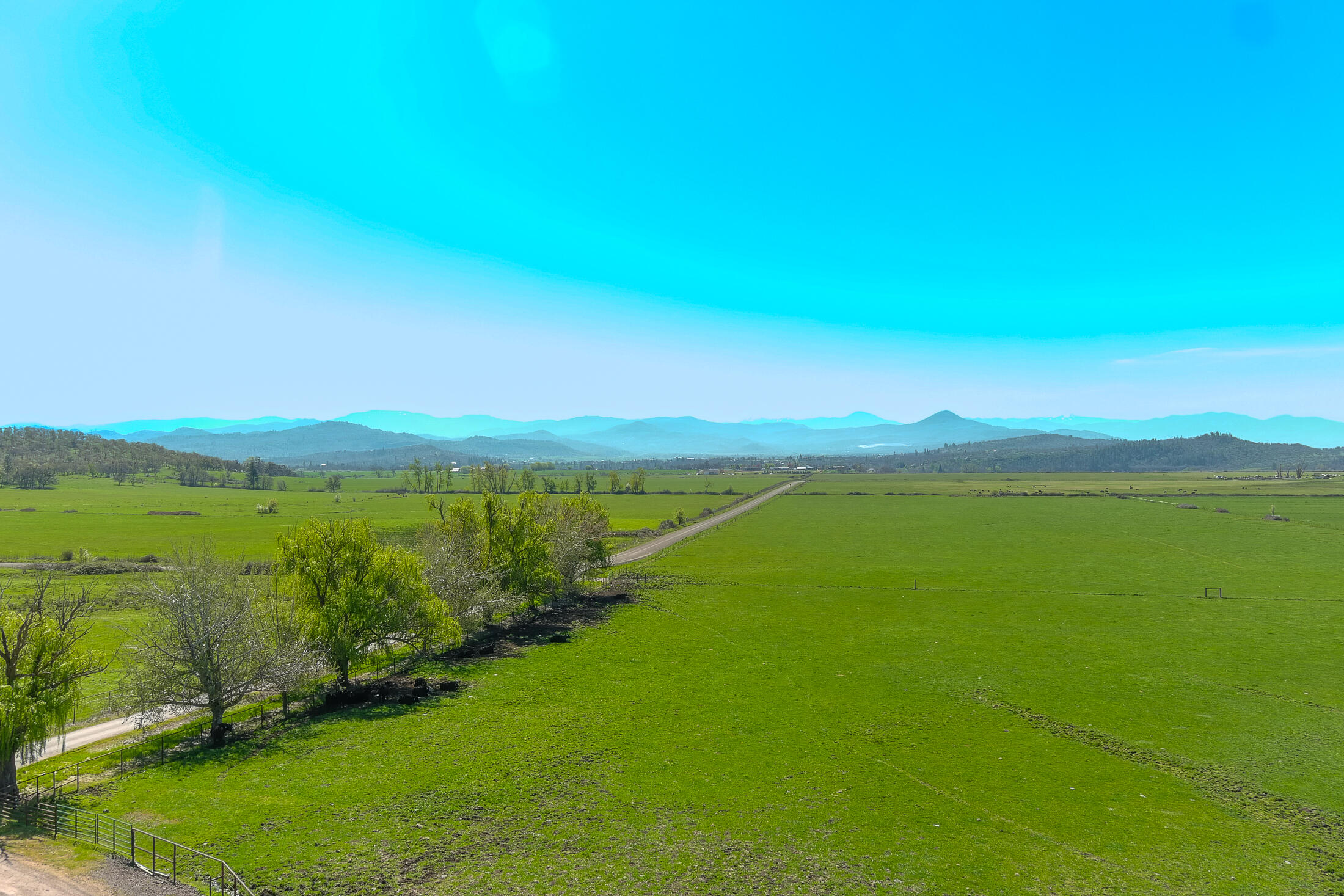 1881 Brophy Road Eagle Point, OR 97524 - Photo 116 of 130 114A