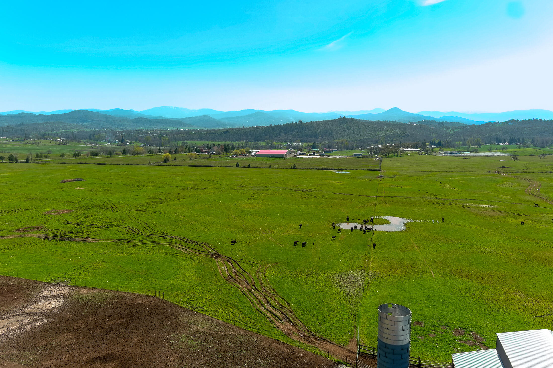 1881 Brophy Road Eagle Point, OR 97524 - Photo 130 of 130 129