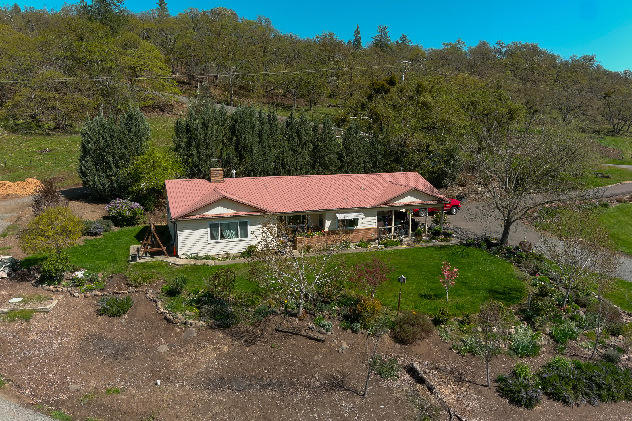 1881 Brophy Road Eagle Point, OR 97524 - Photo 29 of 130 028