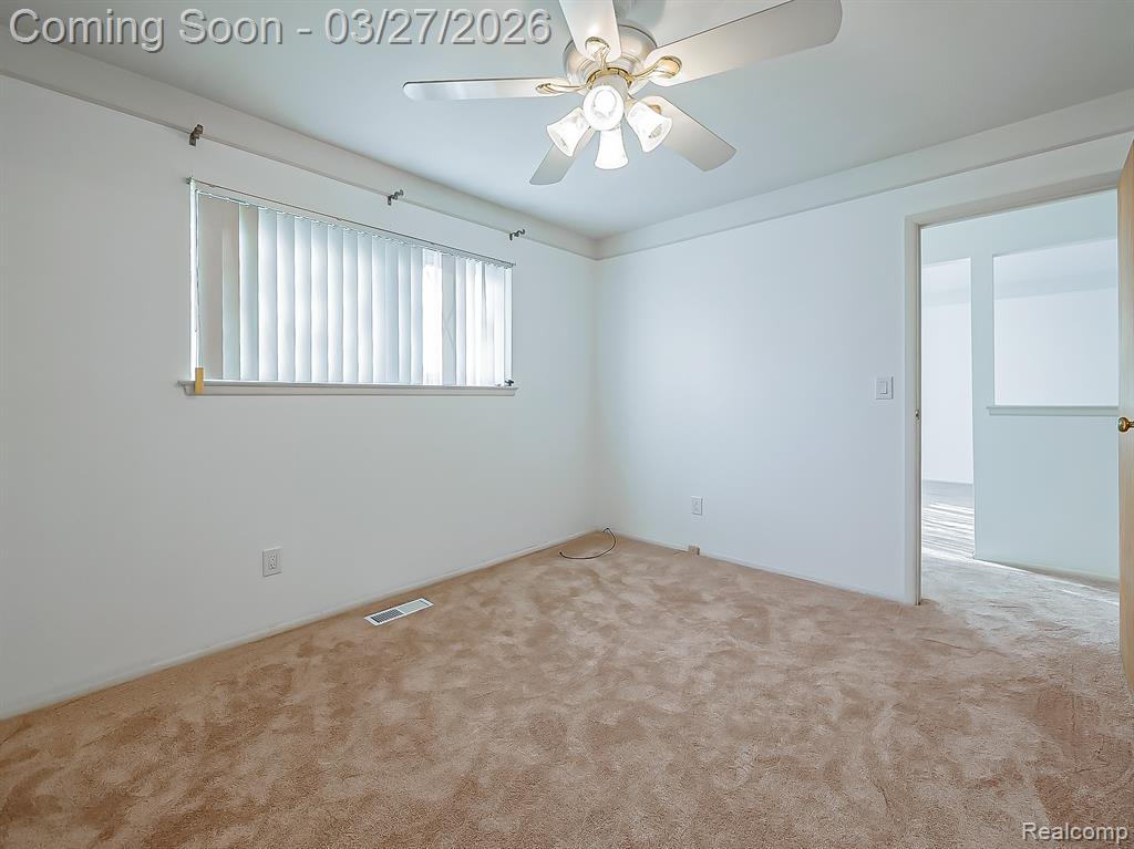 29277 Merrick Avenue Warren, MI 48092 - Photo 4 of 22