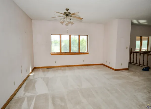 $399,900 | 1212 Road 260, Emporia, KS 66801