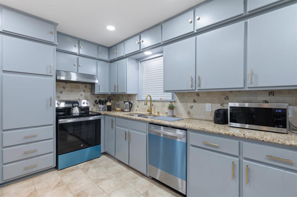 1498 2nd Place Haslet, TX 76052 - Photo 12 of 28