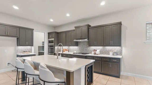 $575,000 | 2433 Carretera Drive, Leander, TX 78641