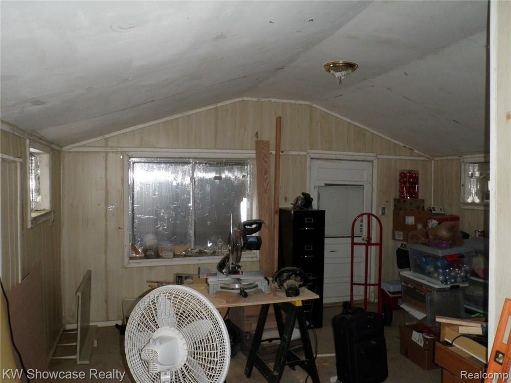 1930 Welch Road Walled Lake, MI 48390 - Photo 9 of 12 012.JPG