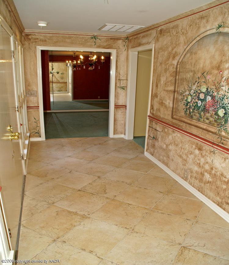 6910 Calumet Road Amarillo, TX 79106 - Photo 4 of 26 a view of front door