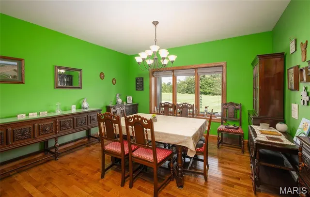 $949,500 | 272 Northeast 1350th Avenue, Greenfield, IL 62044