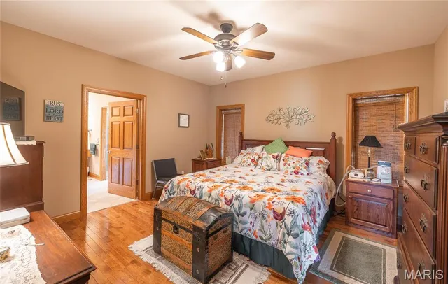 $949,500 | 272 Northeast 1350th Avenue, Greenfield, IL 62044