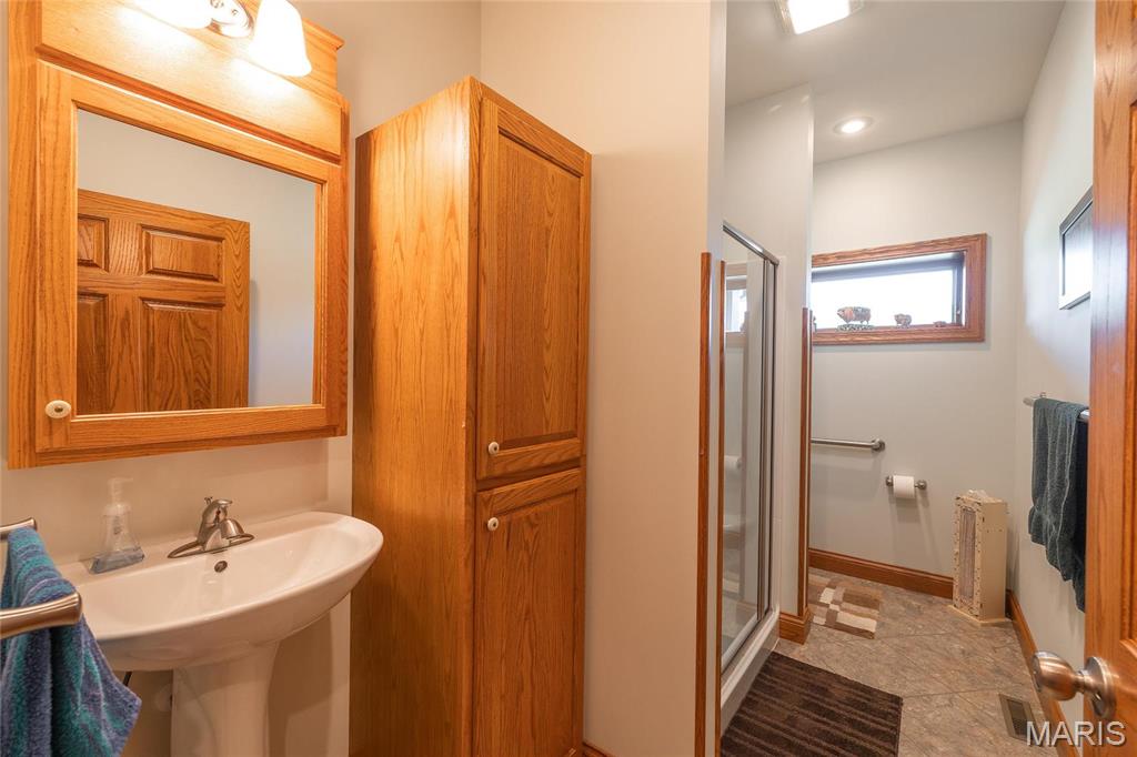 272 Northeast 1350th Avenue Greenfield, IL 62044 - Photo 29 of 71