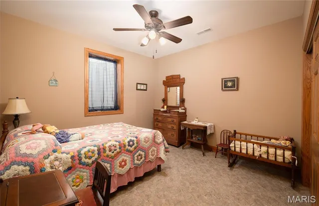 $949,500 | 272 Northeast 1350th Avenue, Greenfield, IL 62044