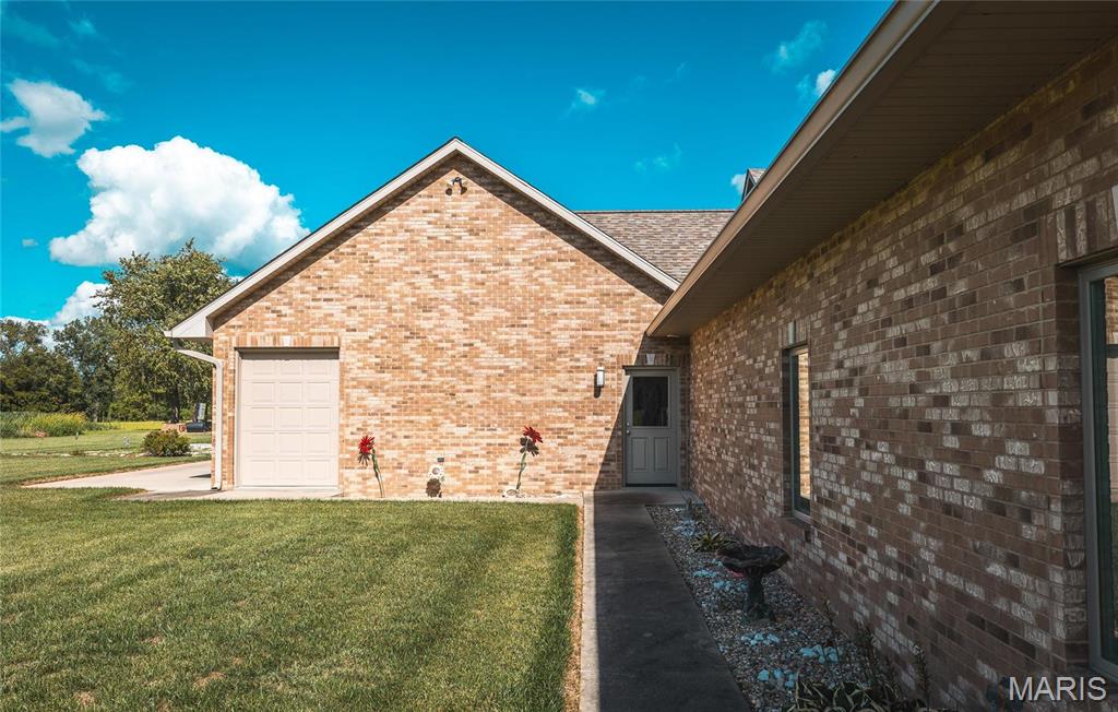 272 Northeast 1350th Avenue Greenfield, IL 62044 - Photo 48 of 71