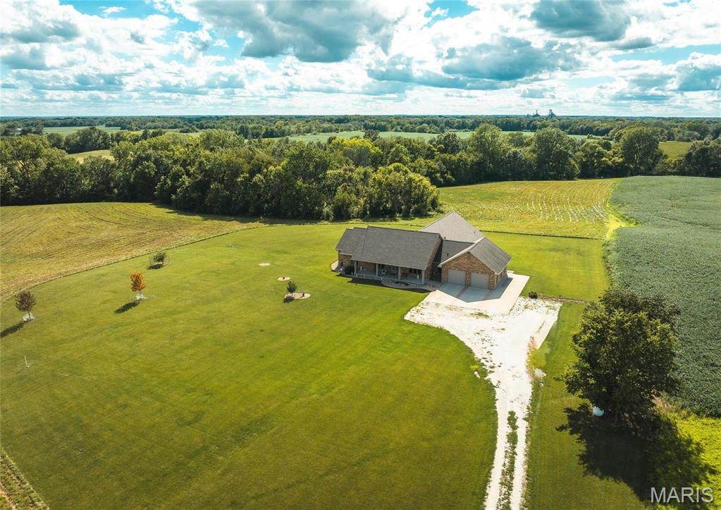 272 Northeast 1350th Avenue Greenfield, IL 62044 - Photo 5 of 71