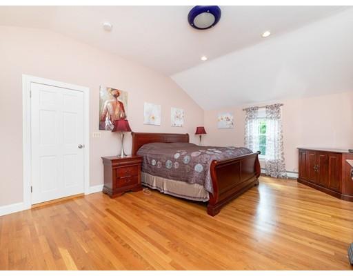 69 Hanson Road Newton, MA 02459 - Photo 18 of 28 Gallery Image 18