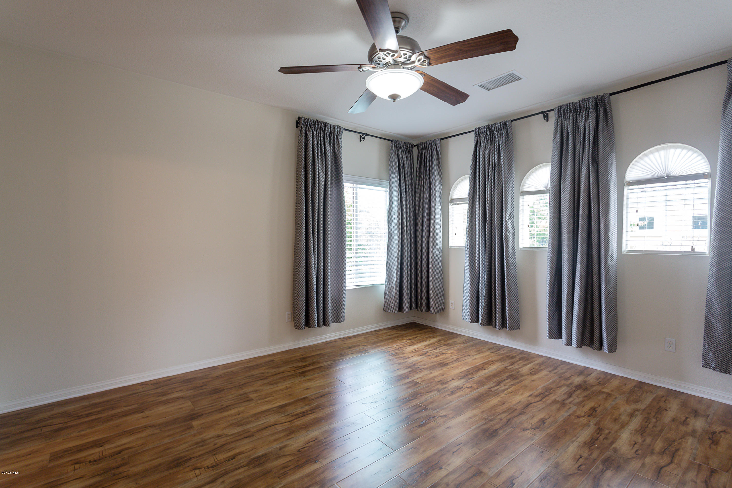 4190 Orontes Way, Unit B Simi Valley, CA 93063 - Photo 28 of 51 Orontes20