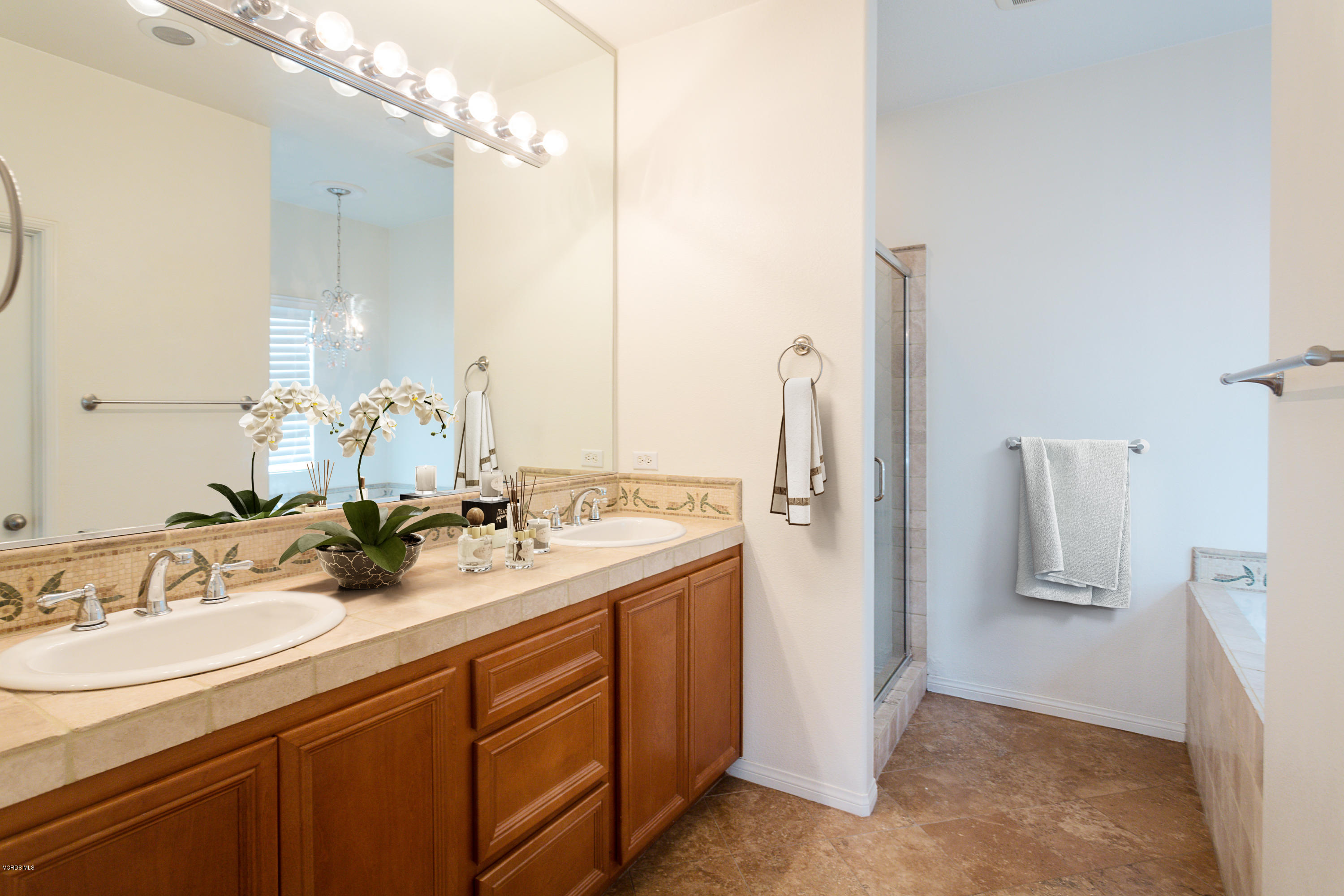 4190 Orontes Way, Unit B Simi Valley, CA 93063 - Photo 29 of 51 VS Orontes21