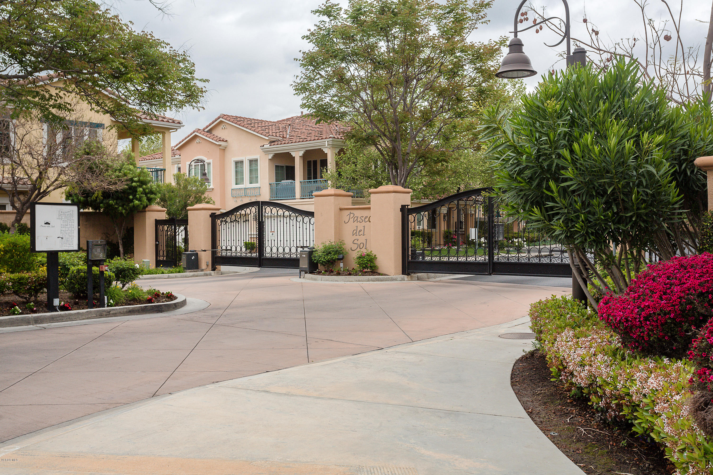4190 Orontes Way, Unit B Simi Valley, CA 93063 - Photo 4 of 51 Orontes2