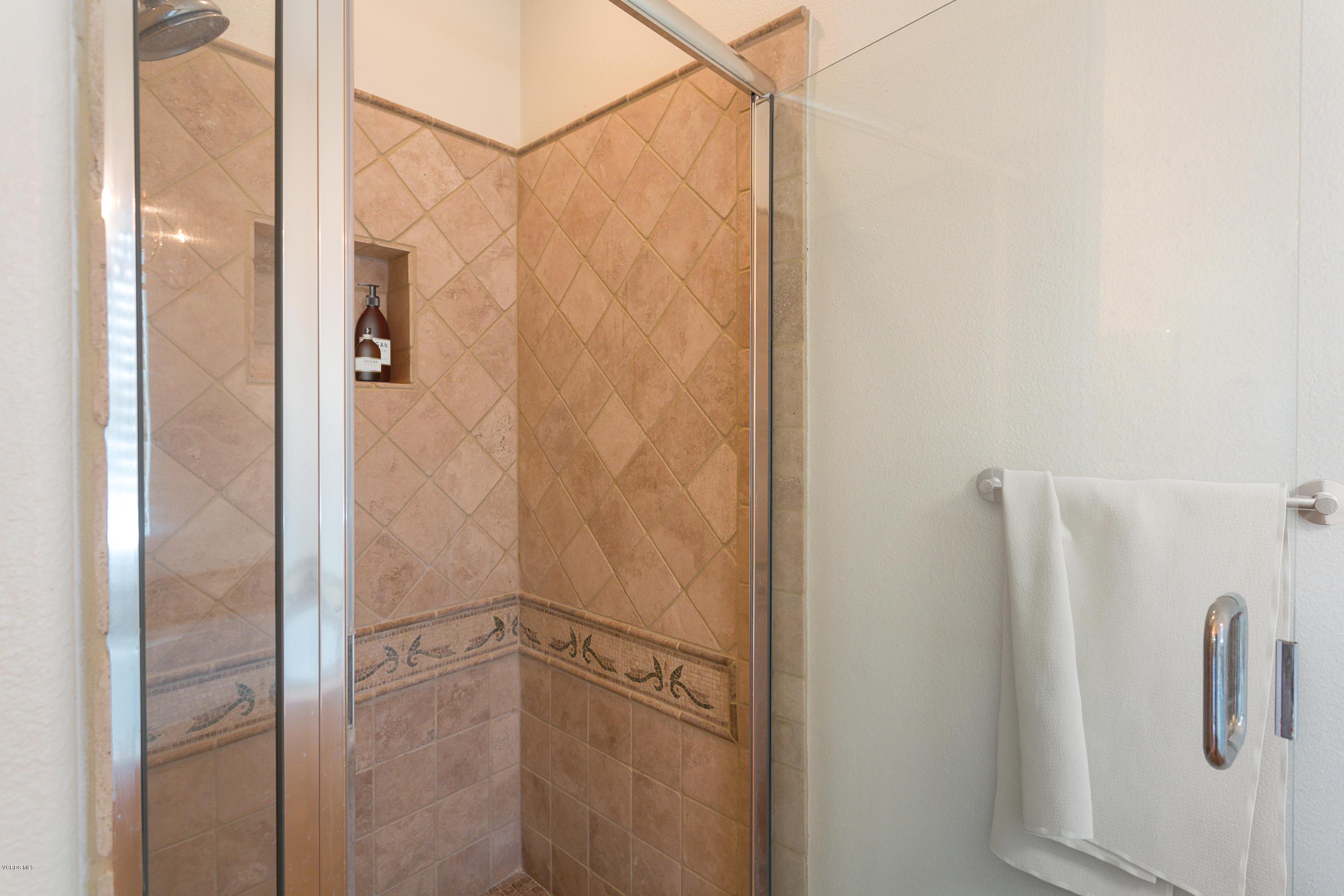 4190 Orontes Way, Unit B Simi Valley, CA 93063 - Photo 33 of 51 VSOrontes23