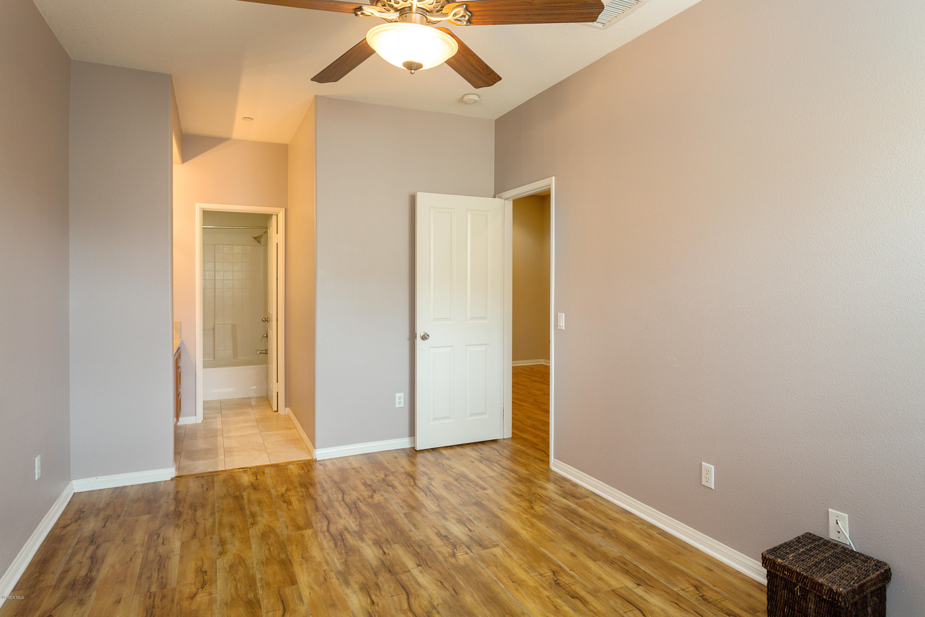 4190 Orontes Way, Unit B Simi Valley, CA 93063 - Photo 36 of 51 Orontes25