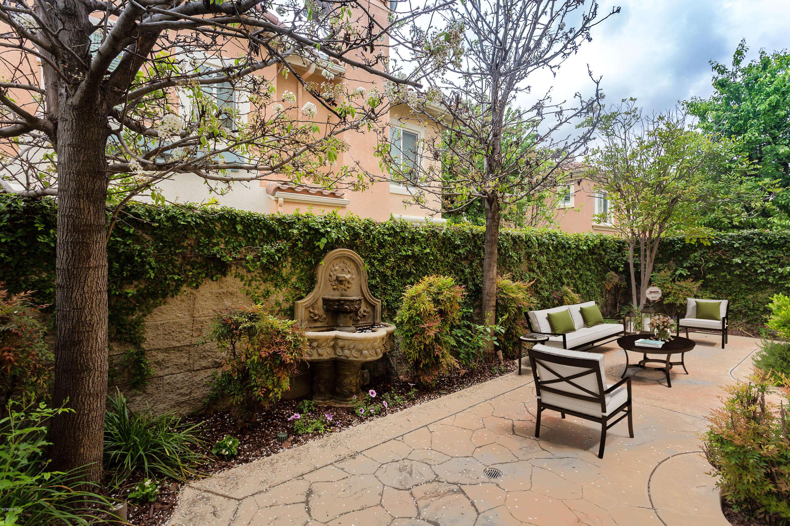 4190 Orontes Way, Unit B Simi Valley, CA 93063 - Photo 49 of 51 VSOrontes27