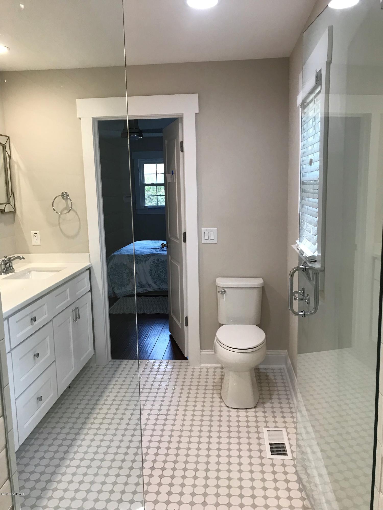 217 West Blackbeard Road Wilmington, NC 28409 - Photo 17 of 25 Master Bath